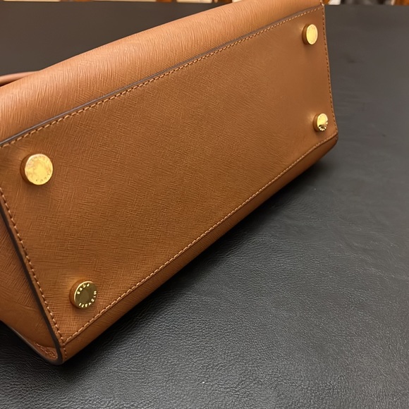 Michael Kors Selma Large Saffiano Leather Satchel - Picture 8 of 16